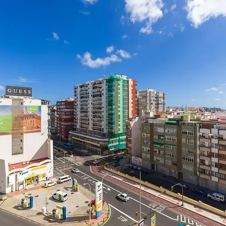 펜션 Bright Townhouse - Views - 5 Min Walk To The *