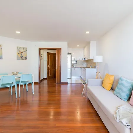 Bright Townhouse - Views - 5 Min Walk To The * 라스팔마스